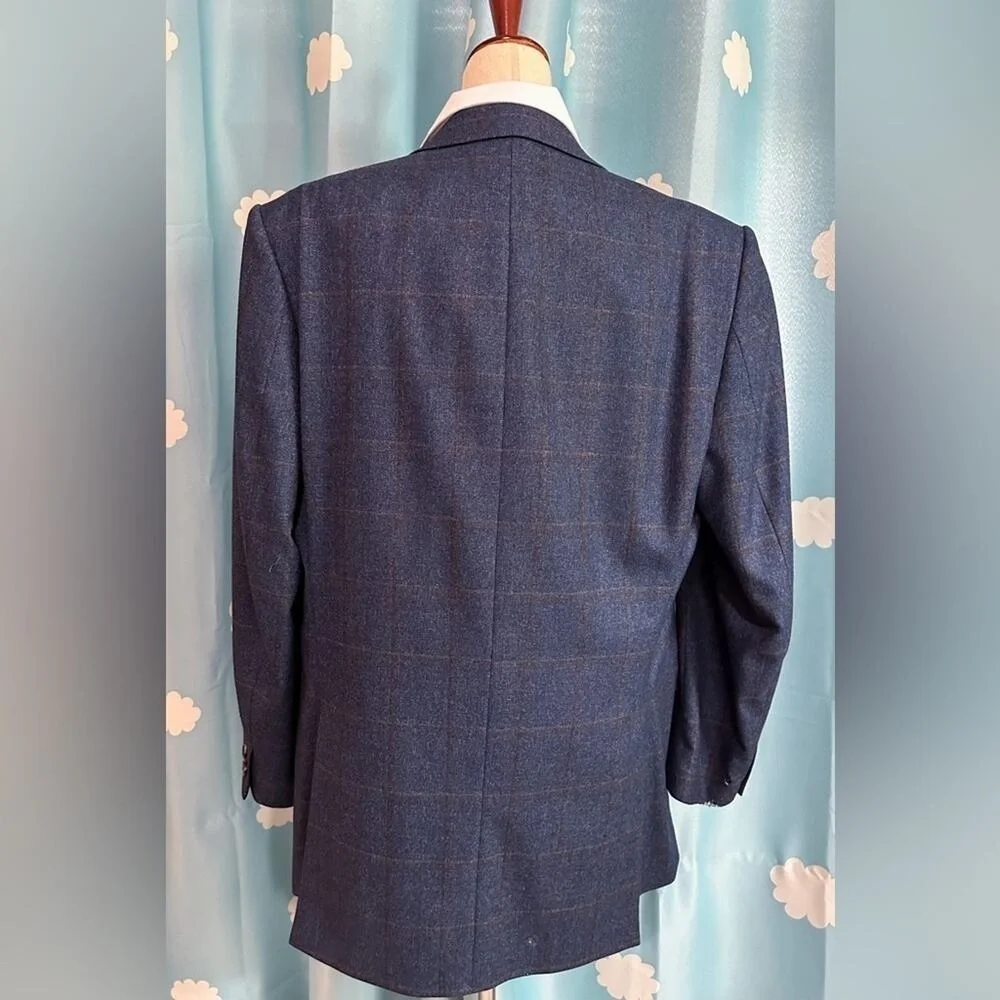 Bruno Piattelli windowpane wool Sportcoat. 43L
